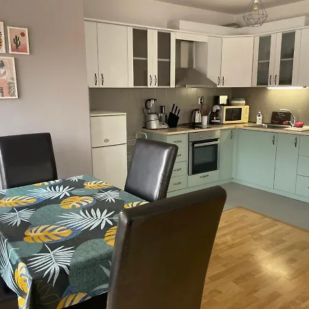 Lovely 1 Bedroom By The Centre アパート